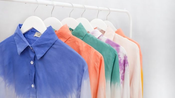 cara untuk jualan baju kaos.| Unsplash.com
