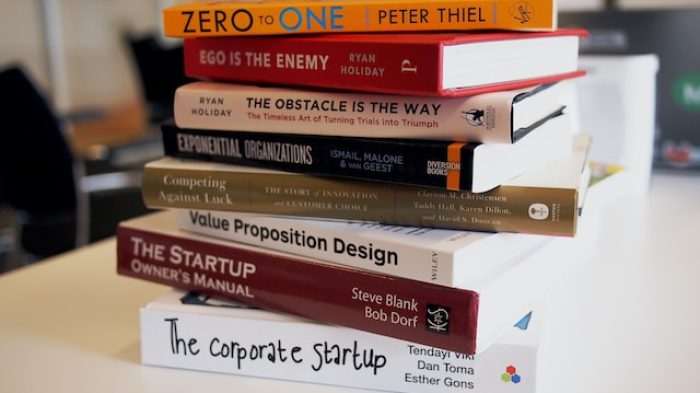 Bukan termasuk buku fiksi.| Unsplash.com