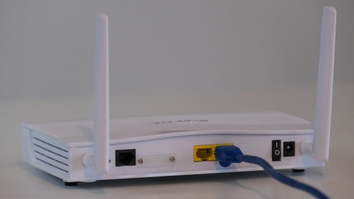 Harga pasang wifi Indihome.| Unsplash.com