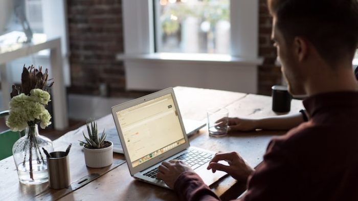 Laptop dibawah 6 juta.| Unsplash.com
