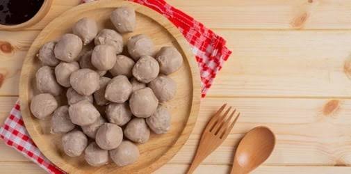 A picture showed meatballs on a plate - Contoh Soal PAS / UAS Bahasa Inggris Kelas 9 dan soal uraian dan jawabannya, Hargabelanja.com