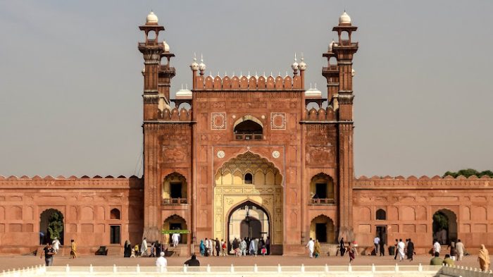 masjid badshahi