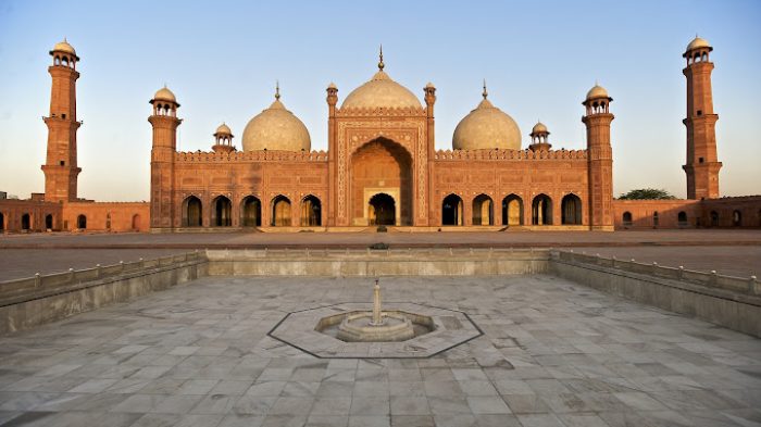 masjid badshahi