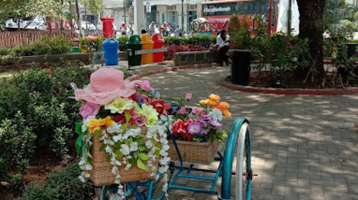properti foto di taman srigunting semarang
